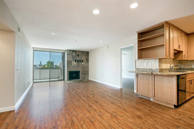 850 State Street #302, San Diego, CA 92101