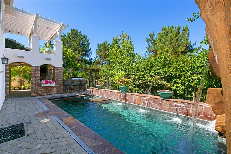 5430 Foxhound Way, San Diego, CA 92130