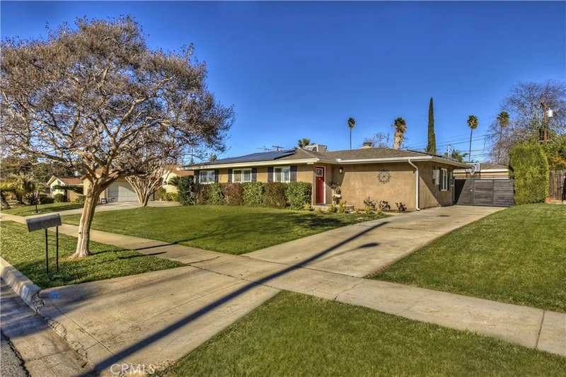 19 Roma, Redlands, CA 92373