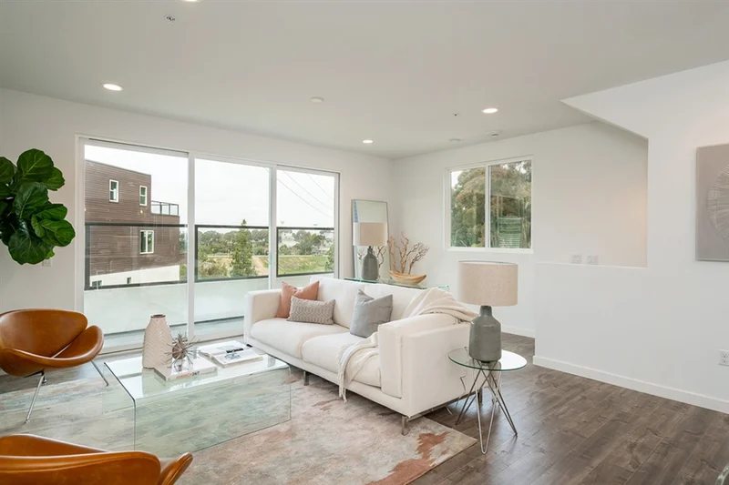 4100 Voltaire St #2, San Diego, CA 92107