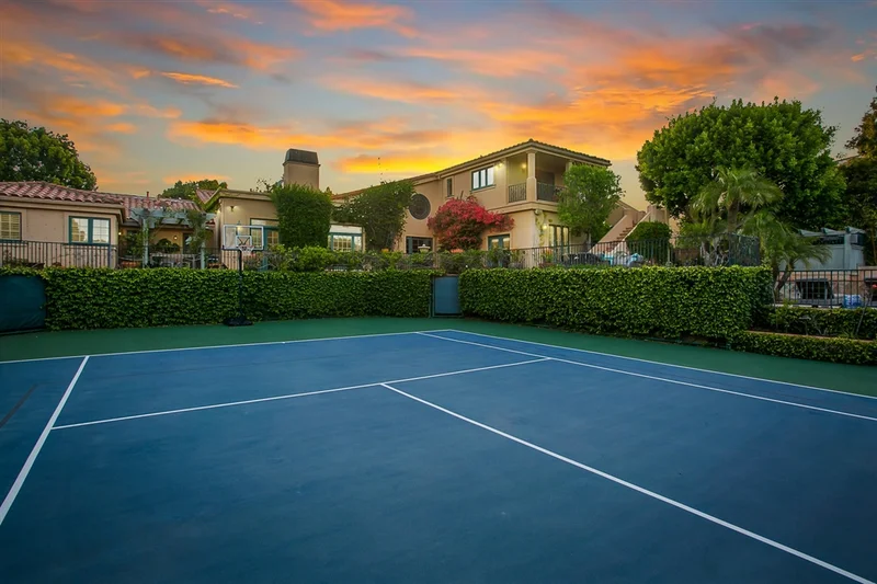 7791 Starlight Drive, La Jolla, CA 92037