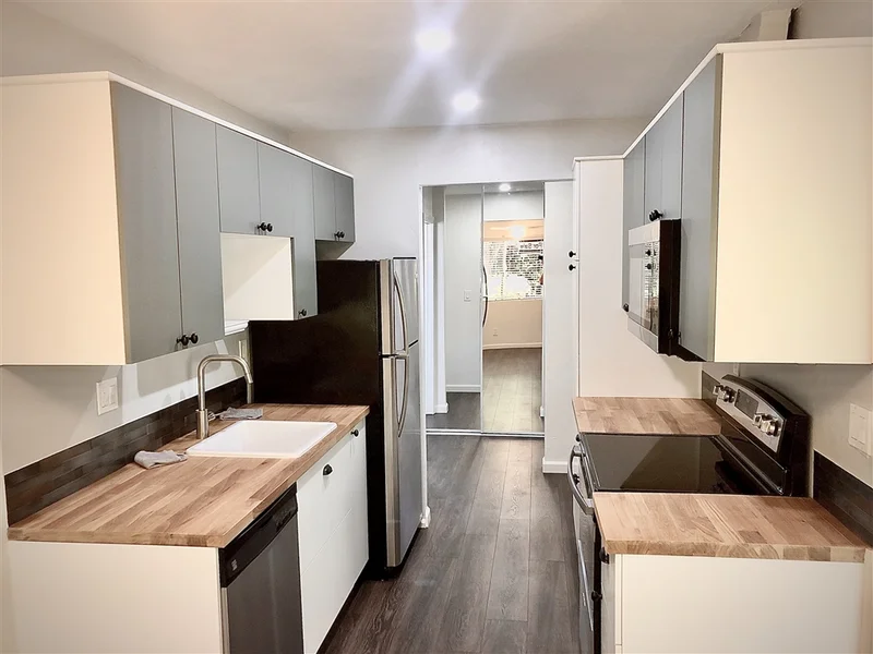 8661 Lake Murray Blvd. #6, San Diego, CA 92119