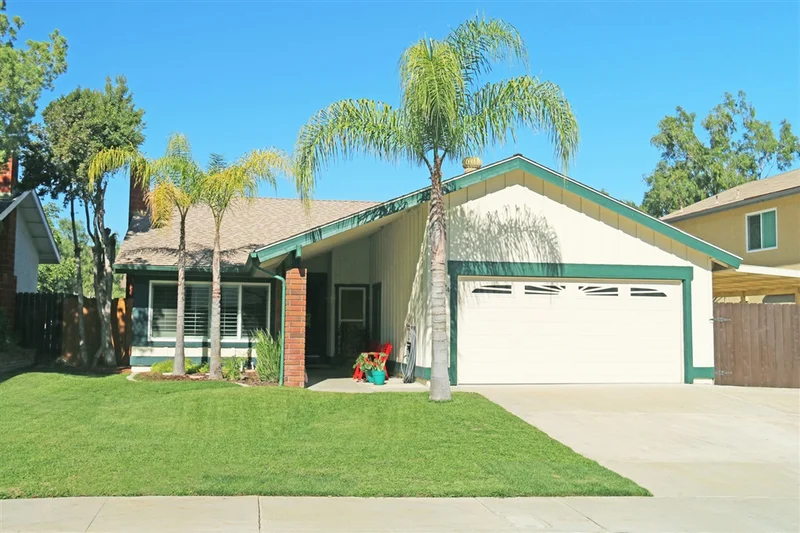 10374 Strathmore Dr, Santee, CA 92071