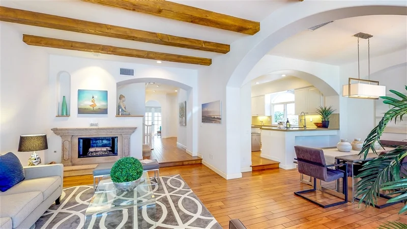 7735 Ivanhoe, La Jolla, CA 92037