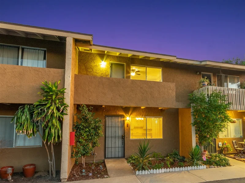 780 Ballantyne Street #B, El Cajon, CA 92021