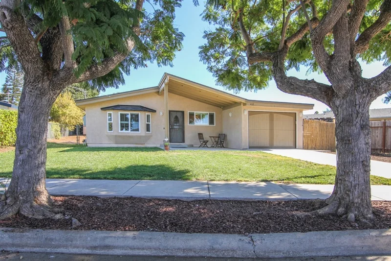 417 Santa Clara Dr., Vista, CA 92083