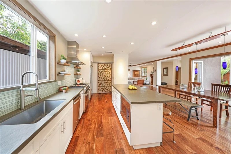 1255 Hermes Avenue, Encinitas, CA 92024