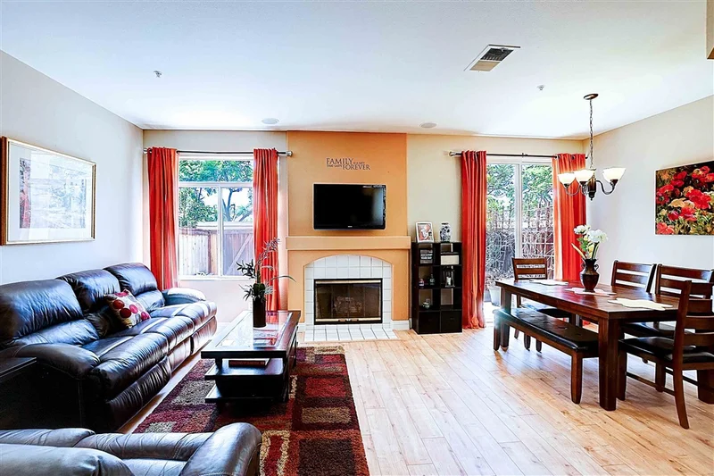 11356 Via Rancho San Diego #C, El Cajon, CA 92019