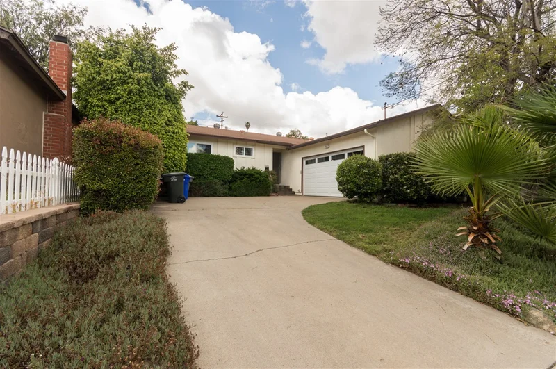 8840 Fabienne Way, La Mesa, CA 91941