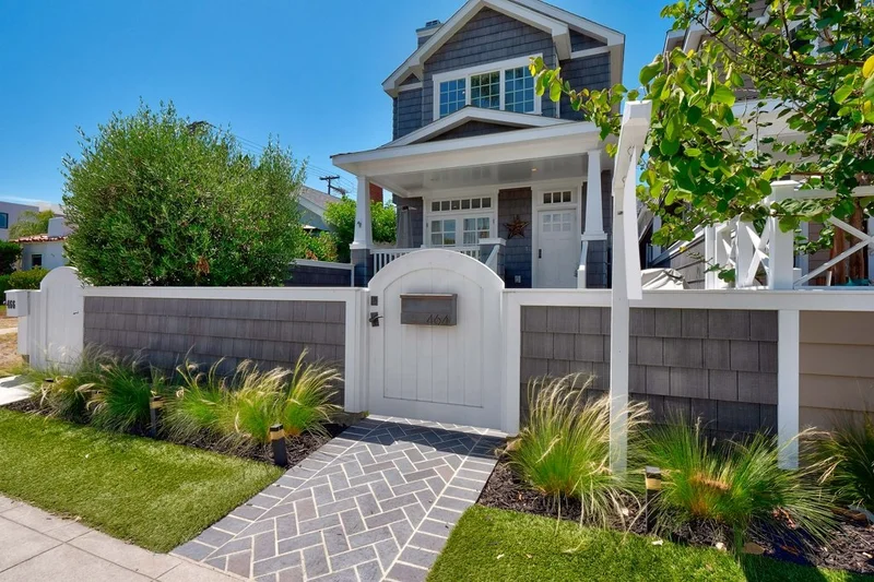 464 Orange Ave, Coronado, CA 92118