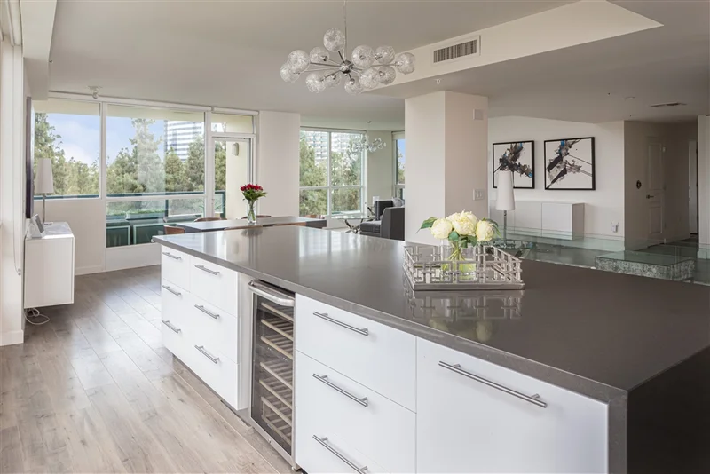 510 1st Ave #402, San Diego, CA 92101