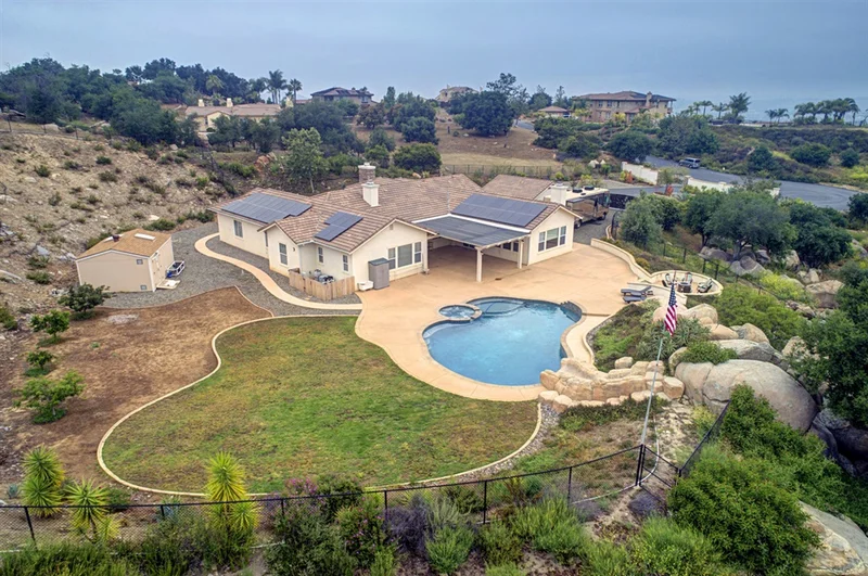 27106 Tumbleweed Trail, Valley Center, CA 92082