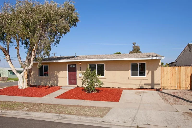 881 Billow Dr, San Diego, CA 92114
