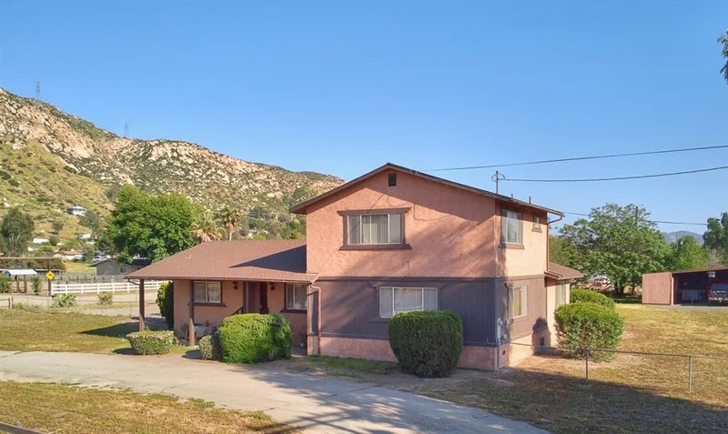 12355 San Vicente Ave, Lakeside, CA 92040
