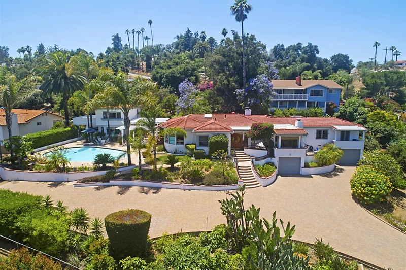 1047 Park Hill Lane, Escondido, CA 92025