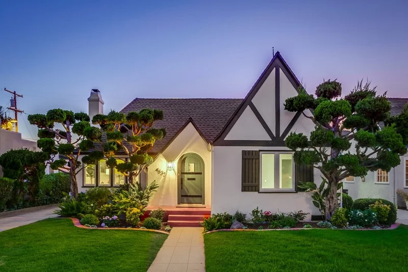 4632 Van Dyke Ave., San Diego, CA 92116