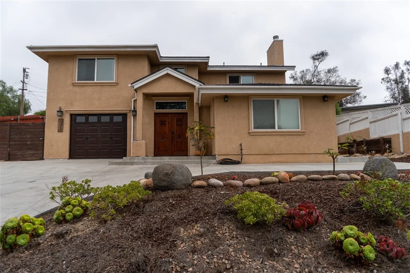 5465 Arizona Ave, La Mesa, CA 91942
