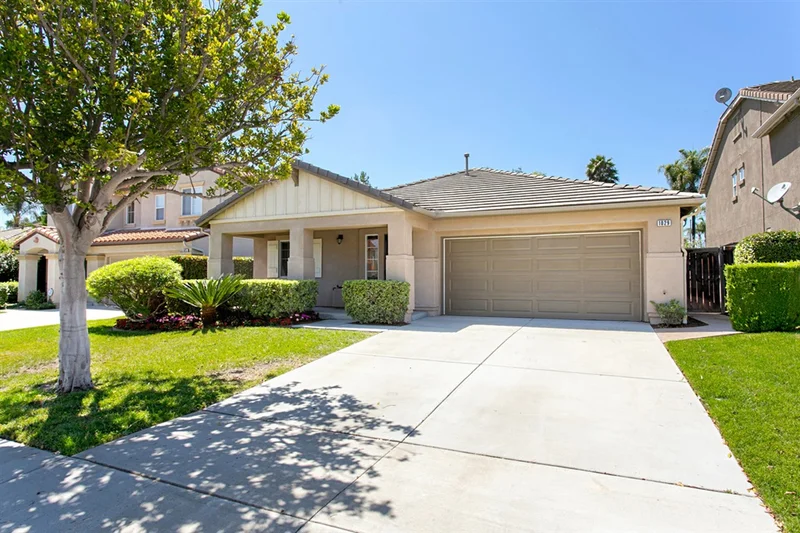 1029 Manteca Dr, Oceanside, CA 92057