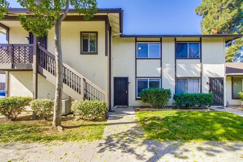 10347 Carefree Dr, Santee, CA 92071