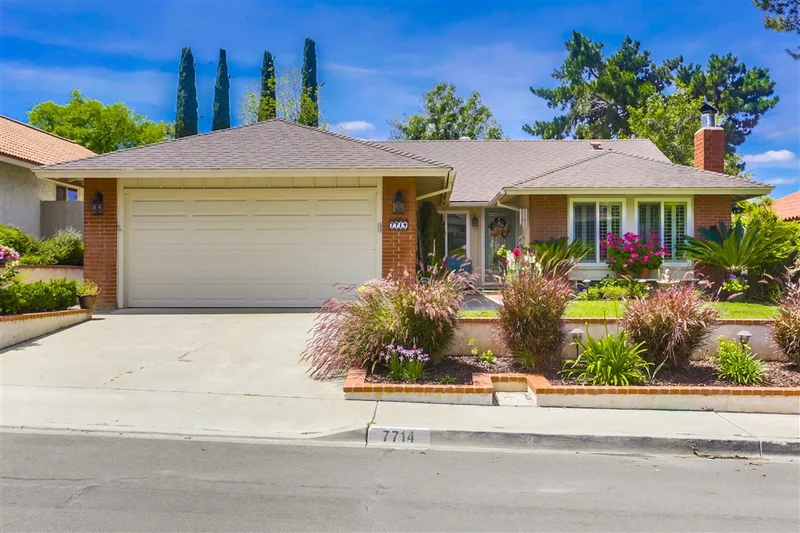 7714 Volclay, San Diego, CA 92119