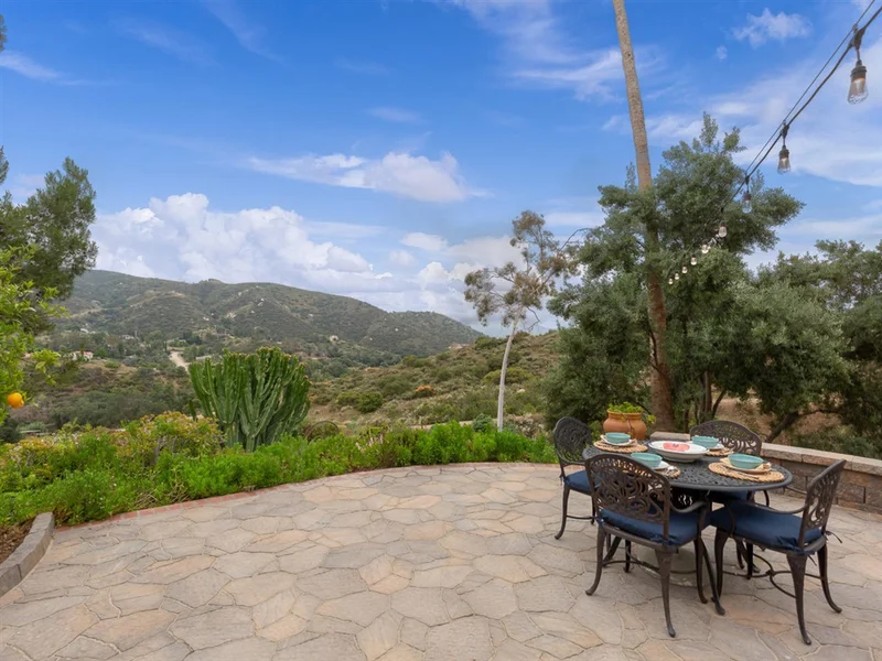 1163 Dehesa Ranch Rd., El Cajon, CA 92019