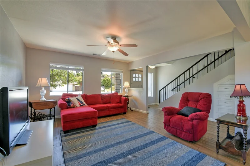 872 Granada Drive, Oceanside, CA 92056