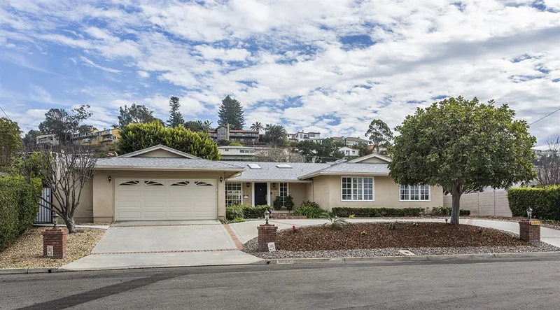 1121 Via Carolina, La Jolla, CA 92037