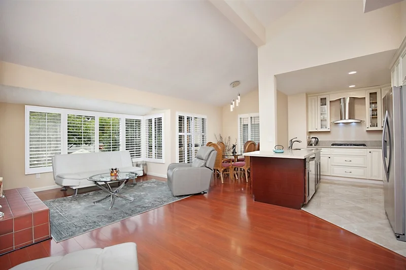 4660 Gesner Place, San Diego, CA 92117