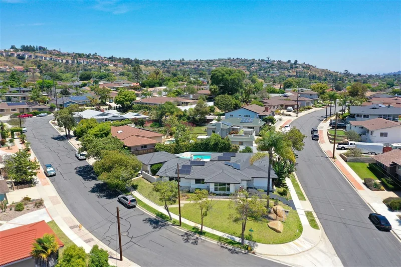 6136 Arno, San Diego, CA 92120