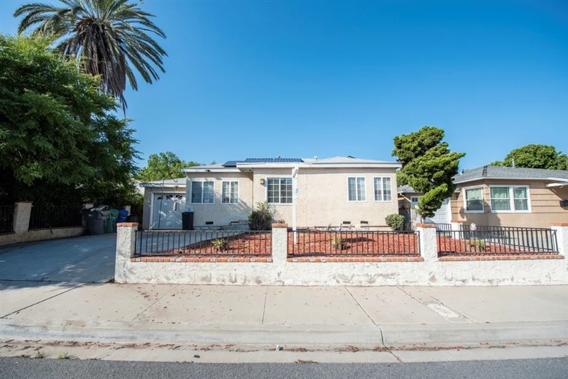 1172 Chase, El Cajon, CA 92020