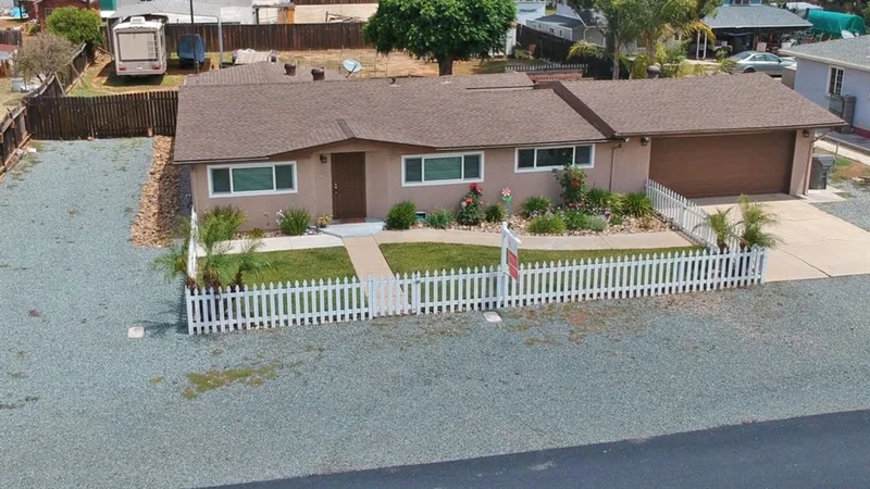 1250 Flamingo Ave, El Cajon, CA 92021
