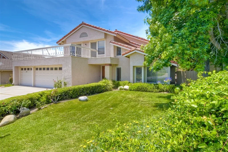 510 Village Center Dr, Encinitas, CA 92024