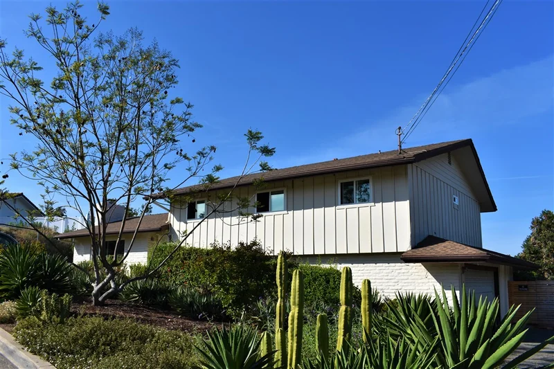 625 Verdant Pl, Vista, CA 92084