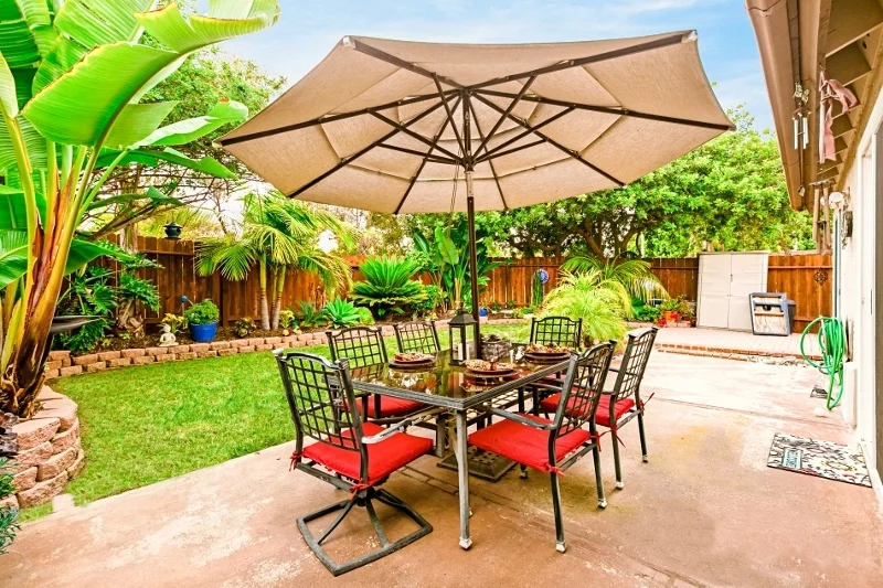 2590 Luciernaga St, Carlsbad, CA 92009
