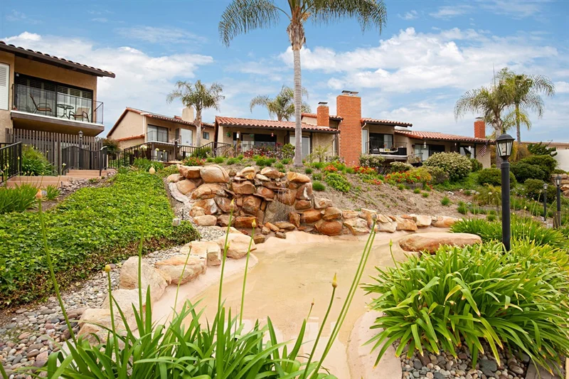 1907 Estrella De Mar Ct. #C, Carlsbad, CA 92009