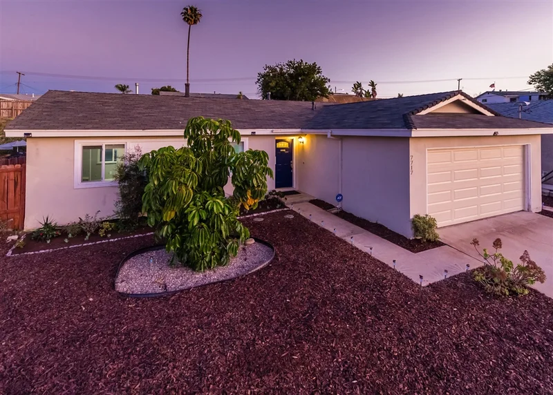 7717 Bloomfield Rd, San Diego, CA 92114