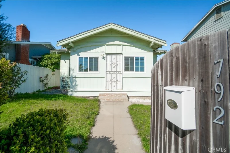 792 26th, San Pedro, CA 90731
