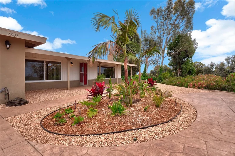 2307 Dunstan St, Oceanside, CA 92054