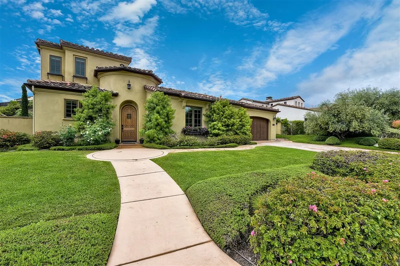 8617 Herrington Way, San Diego, CA 92127