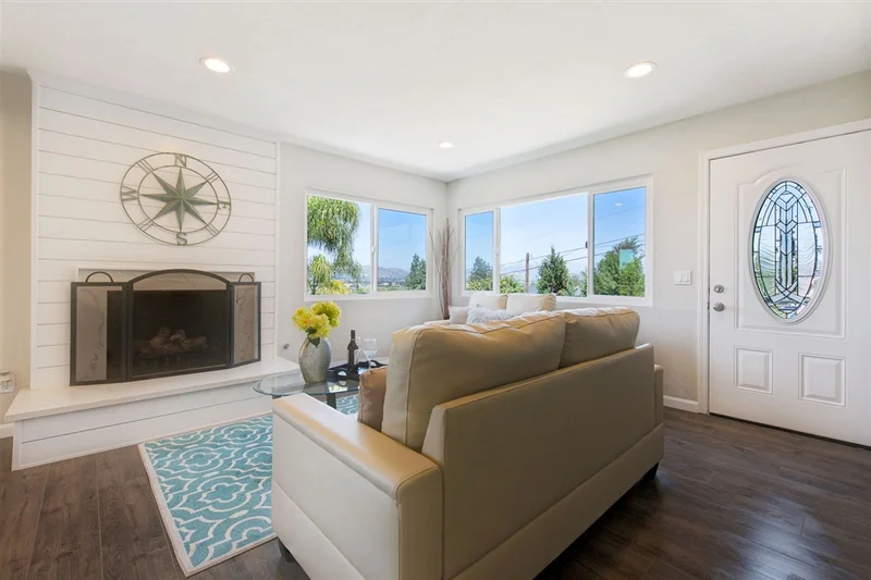 8552 Ellsworth Ln, Santee, CA 92071