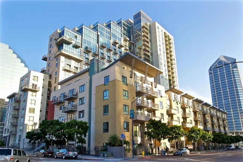 1240 India St #804, San Diego, CA 92101