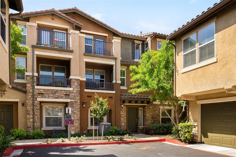 10214 Daybreak Ln #4, Santee, CA 92071
