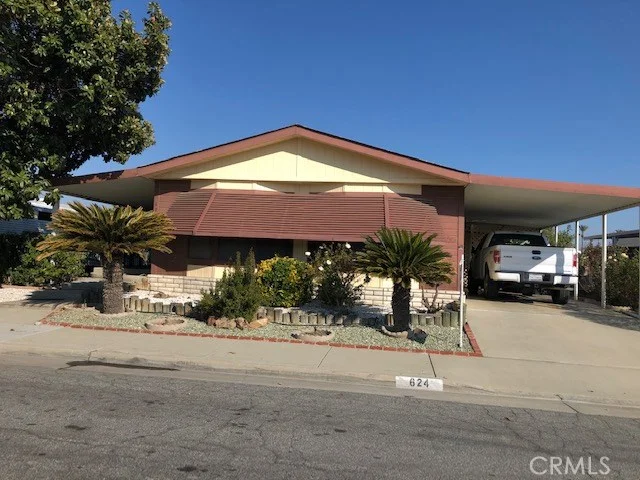624 De Soto, Hemet, CA 92543