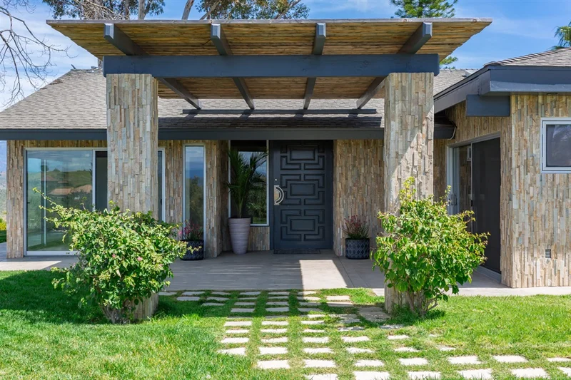 4325 Citrus Lane, Fallbrook, CA 92028