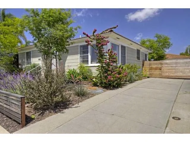 4545 48th, San Diego, CA 92115