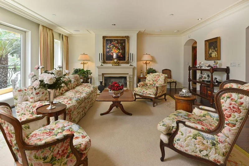 1040 Genter Street 304, La Jolla, CA 92037