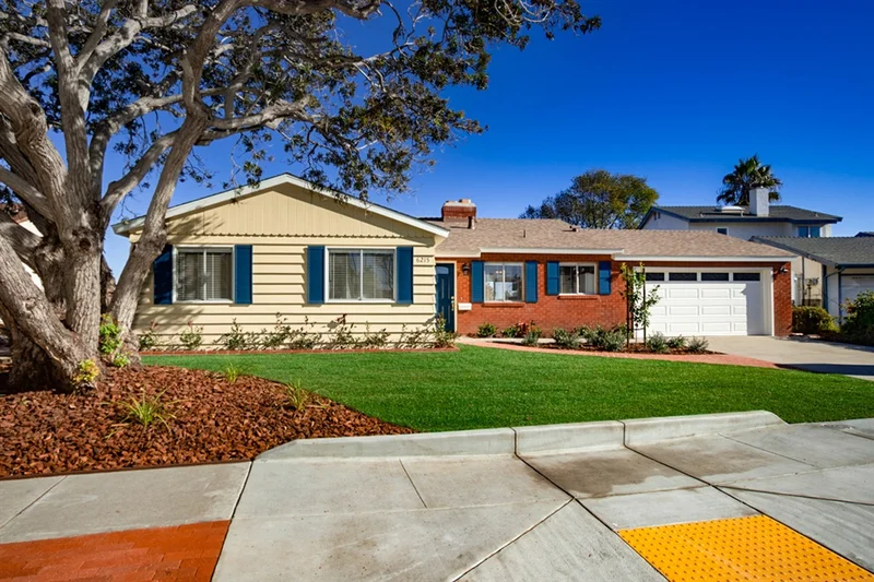 6215 Stresemann St, San Diego, CA 92122
