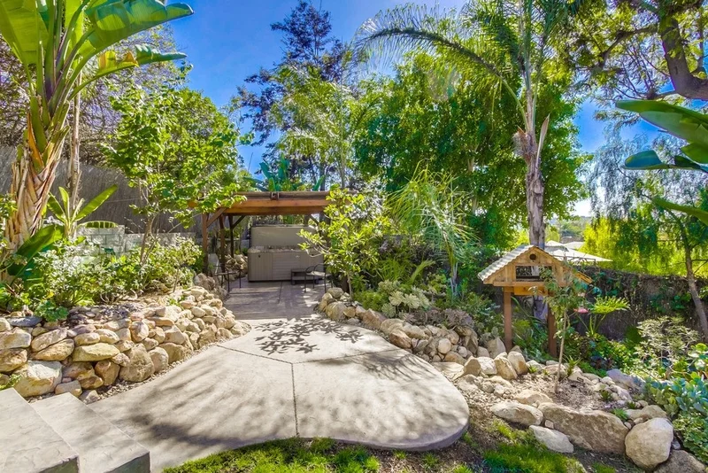 7767 Loma Vista Dr, La Mesa, CA 91942