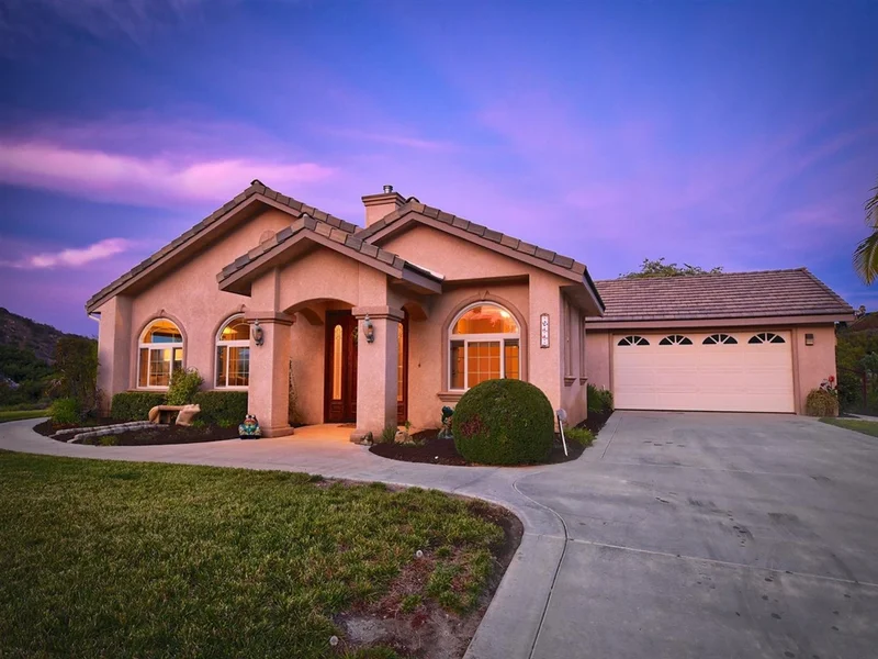 255 Patton Oak Road, Fallbrook, CA 92028