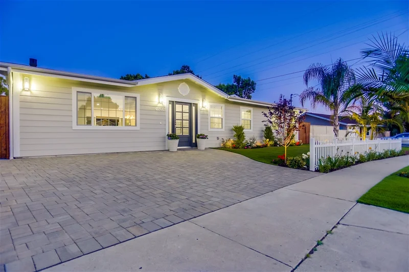 4207 Feather, San Diego, CA 92117